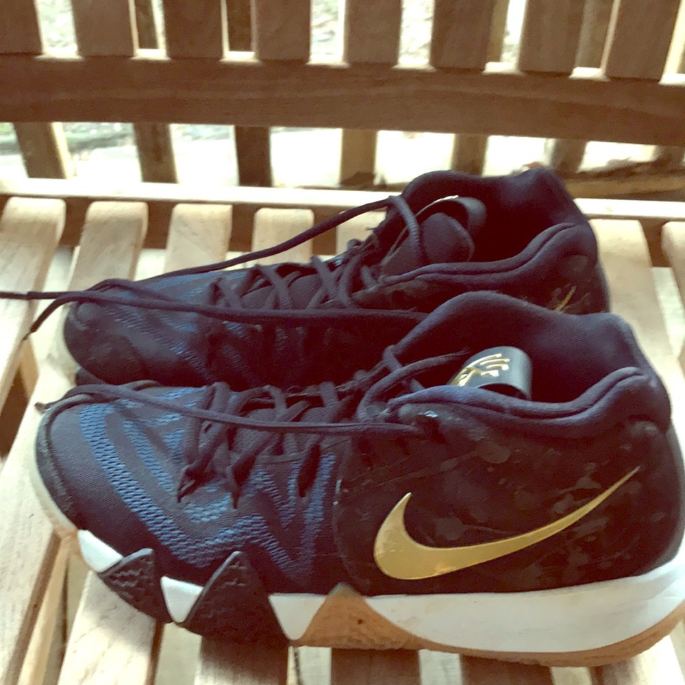 Nike Kyrie 4